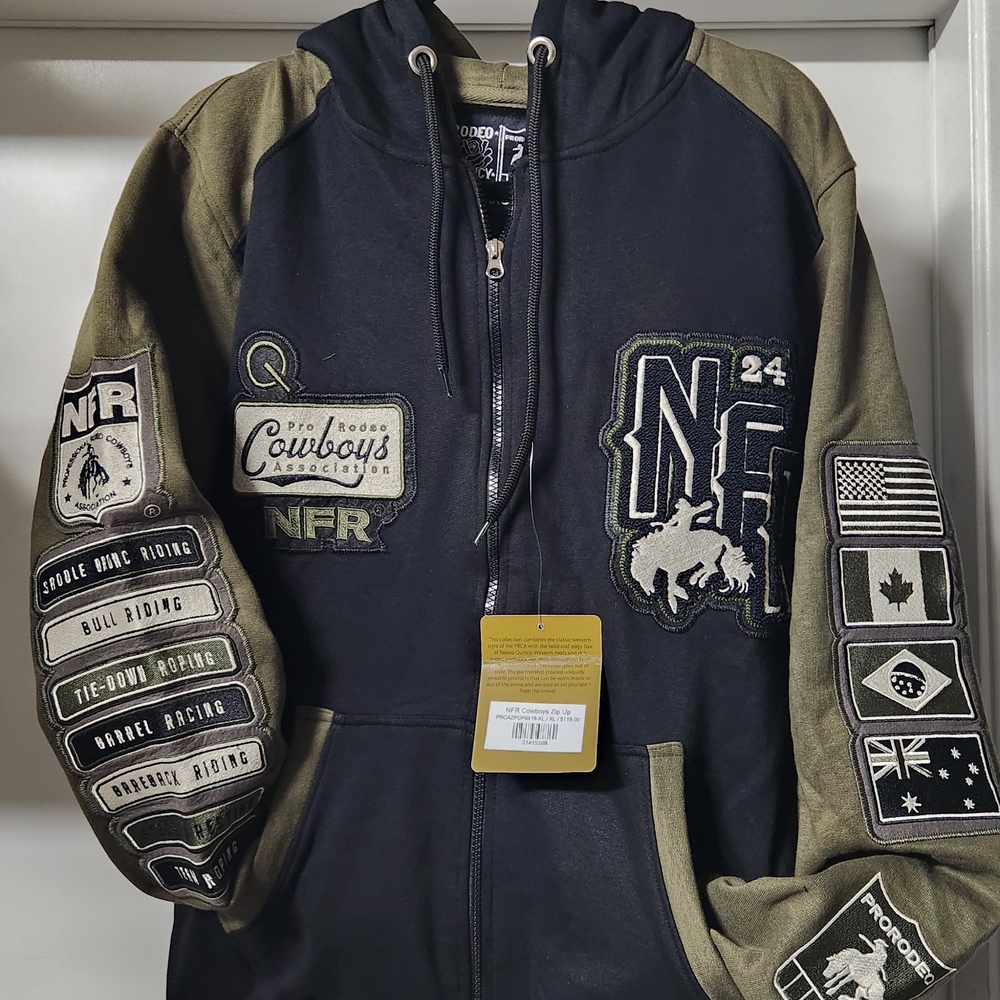 ProRodeo Men's Black and Green Performance Jacket